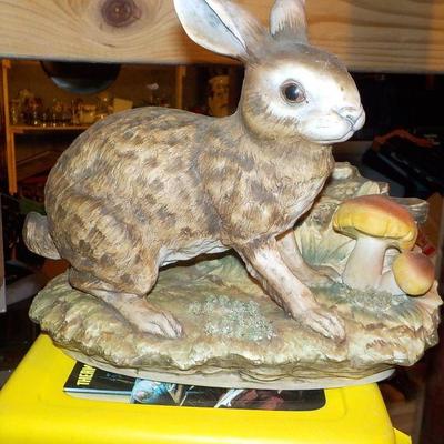 Vintage "Lefton" Ceramic "wild hare".