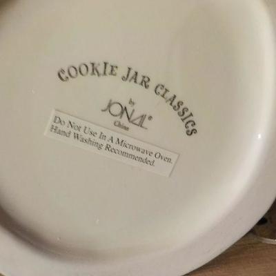 Amazing 12 in. Cookie Jar "Chef". by JONA.