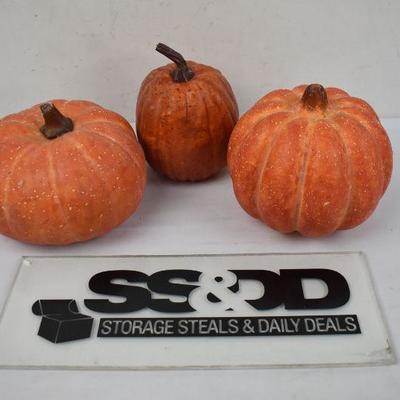 3 pc Pumpkin Decor