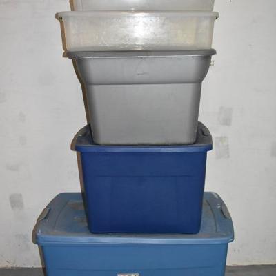 5 Storage Bins with Lids: 2 Clear, 1 Gray, 2 Blue
