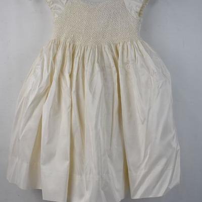 Ralph Lauren Formal Kids Dress size 5. Cream with Smocked Bodice