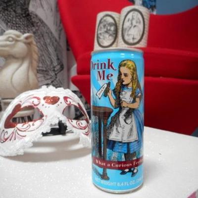 Lot 842 - Alice in Wonderland Theme Room