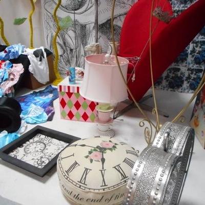 Lot 842 - Alice in Wonderland Theme Room