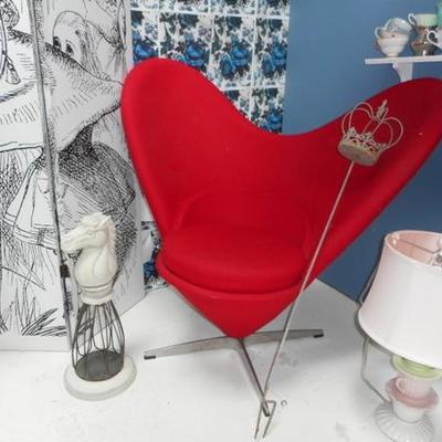 Lot 842 - Alice in Wonderland Theme Room