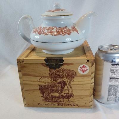 Little Tea Pot in Original Wooden Box