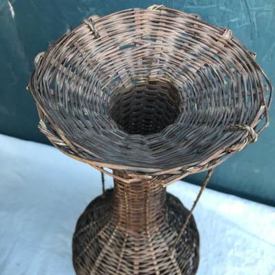 #136 - Grey Ceramic Lamp, Artist's Clothes Pins, Wood Serving Tray, Various Home Goods 