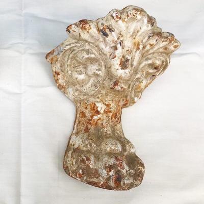 #137 - Collection of Detailed Decor, Claw Feet, Gold Corbel