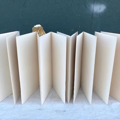 #137 - Collection of Detailed Decor, Claw Feet, Gold Corbel