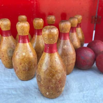 #139 - Antique Miniature Bowling Game and Horseshoe Set