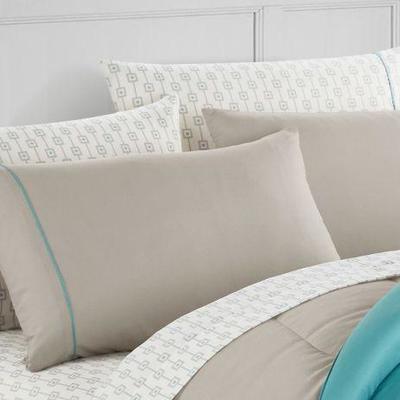 CASA 7-Piece Comforter Set & Sheets, White/Aqua/Gray, Queen, $31 Retail - New