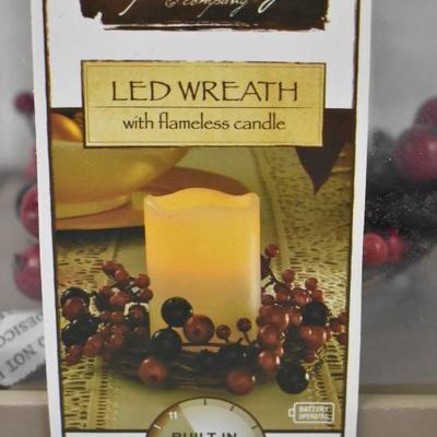 LED Wreath with Flameless Candle. Built in 4 hour Timer - New