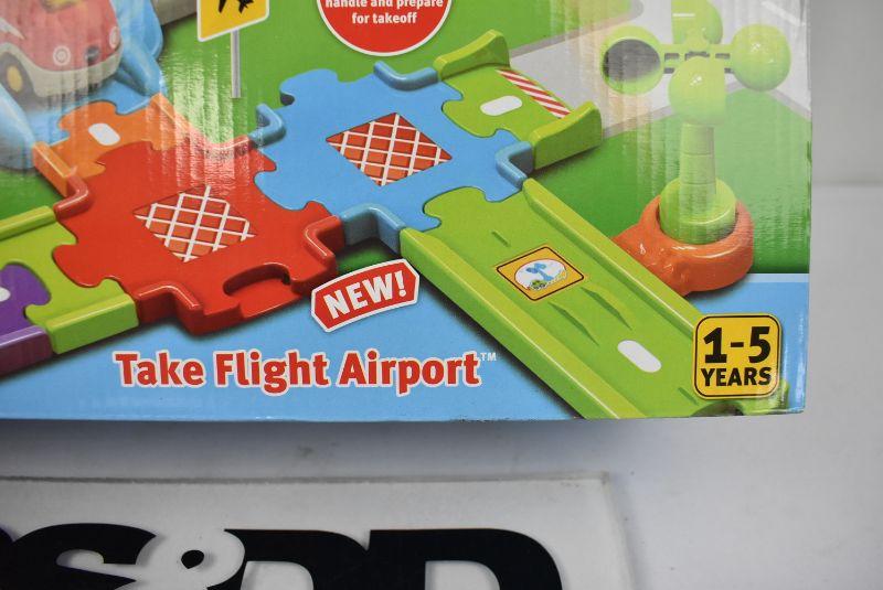 VTech Go Go Smart Wheels Take Flight Airport. Box Damage 25