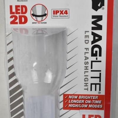 Maglite 2D LED Flashlight with Batteries, Black. Works intermittently