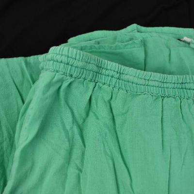 3 pc Women's Clothing: 2X Summer Dress, XL Black Skirt, Large Green Skirt