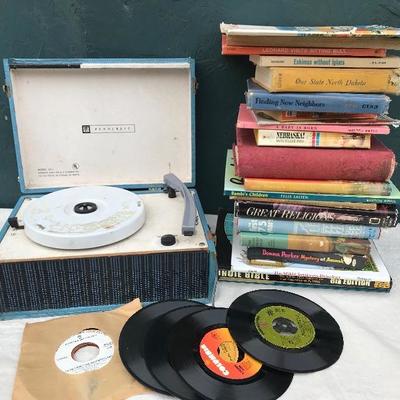 #47 - Collection of Vintage Books, Penncrest Phonograph, 8 Records