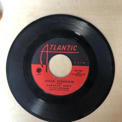 #47 - Collection of Vintage Books, Penncrest Phonograph, 8 Records