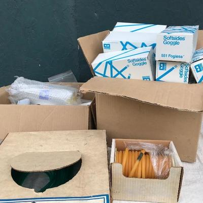 #144 - Collection o Medical Supplies