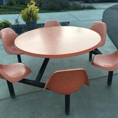 #146 - Vintage 6 Seater Orange Round Cafeteria Restaurant Table