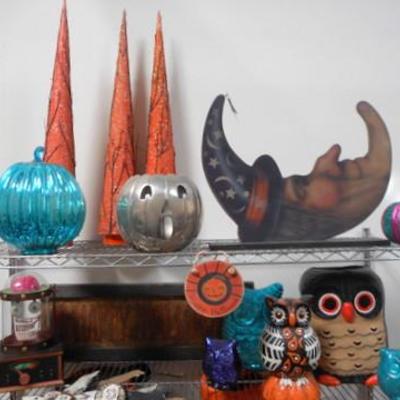 Lot 408 - Metro Rack Full of Halloween Decorations (Rack is included)