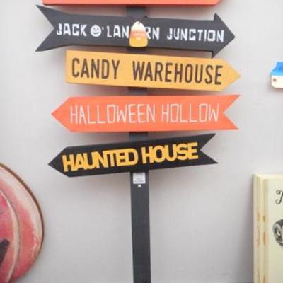 Lot 410 - 47" Tall Halloween Yard Sign