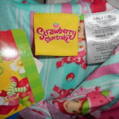 Lot 415 - All Sizes of Youth Girls Clothing & Extendable Clothes