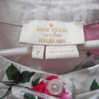 Lot 415 - All Sizes of Youth Girls Clothing & Extendable Clothes