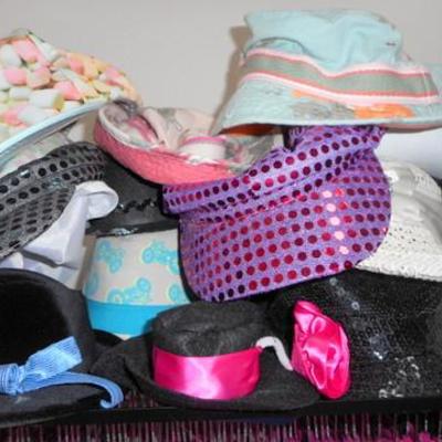 Lot 420 - Wigs & Hats