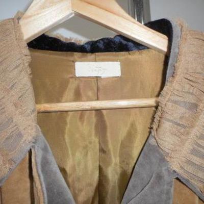 Lot 422 - Womens Coats