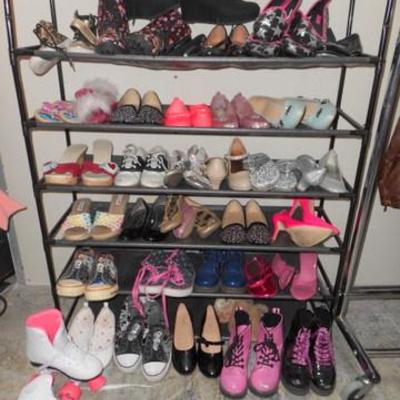 Lot 430 - Shoes, Shoe Rack & Roller Skates