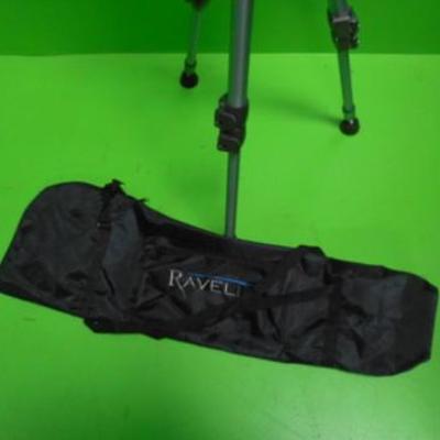Lot 855 - Ravelli Tripod
