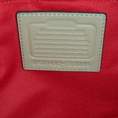 Lot 692 - Coach Purse/Handbag in Excellent Condition