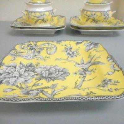 Lot 665 - 222 Fifth China - Adelaide - Yellow Bird Motiff