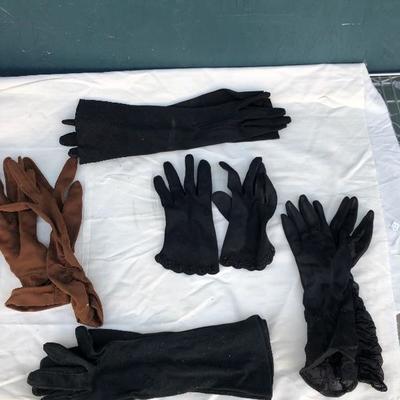 #152 - Large Lot of Antique Accessories