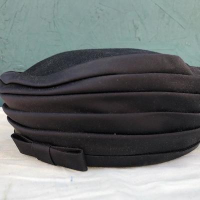 #152 - Large Lot of Antique Accessories