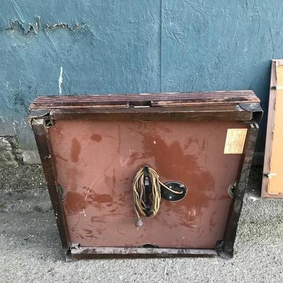 #156 - Vintage HAMMOND Electric Bridge Table