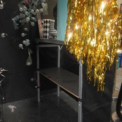 Lot 845 - 12 Stainless Steel Crowd Dividers + Hollywood Themed Items