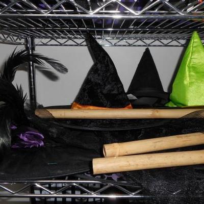 Lot 406 - Metro Rack & Halloween Goodies