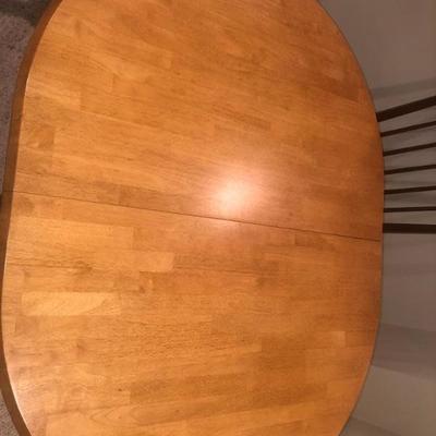 Wood Table w FOUR Matching Chairs. Self storing 12â€ leaf