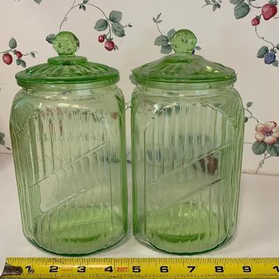Set of 2 green glass jars
