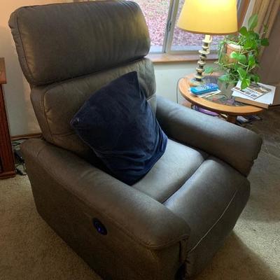 Like new leather recliners 