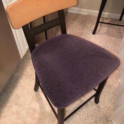 Bistro Table w 4 chairs