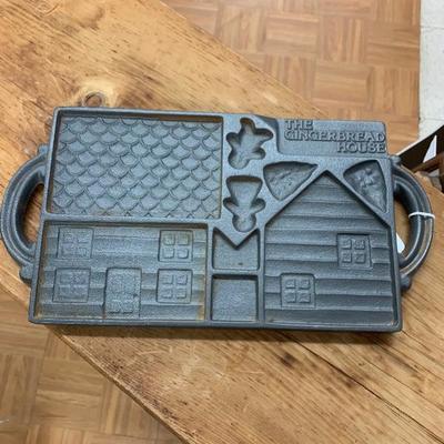 The gingerbread house cast iron mold
