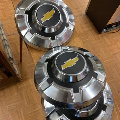 Vintage Chevy hubcaps set of 4