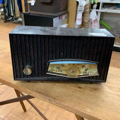Vintage philco radio