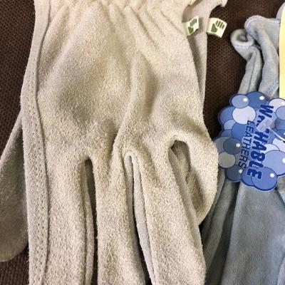 Lot #73 3 sets of women Large  Garden Gloves