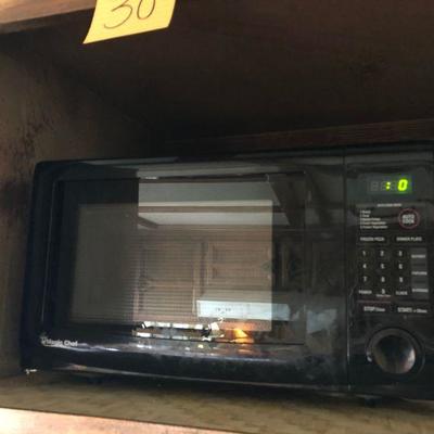 Lot 30 Microwave