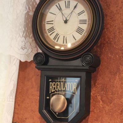 Regulator wall clock