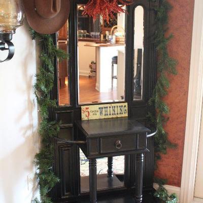 Hall tree