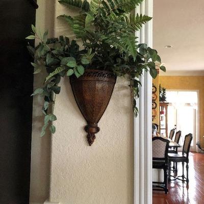 Wall decor