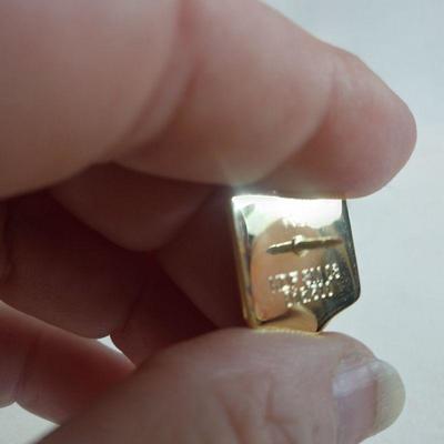 2003 Kentucky Derby Festival Gold Metal Pin